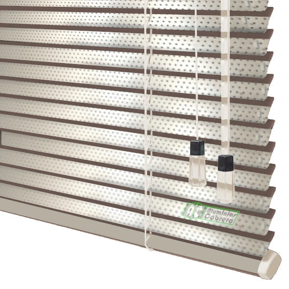 63 -Microperforada Metalizada Plata Ref. 7684 Veneciana